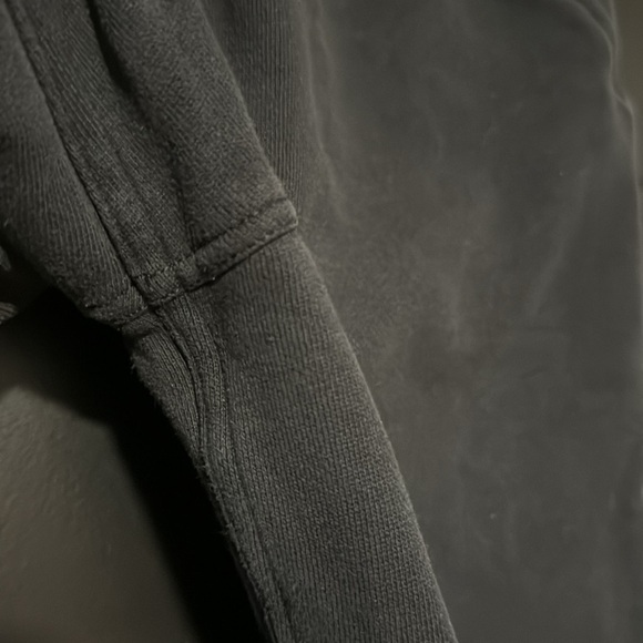 Lululemon Scuba Jogger
Black - Picture 11 of 12